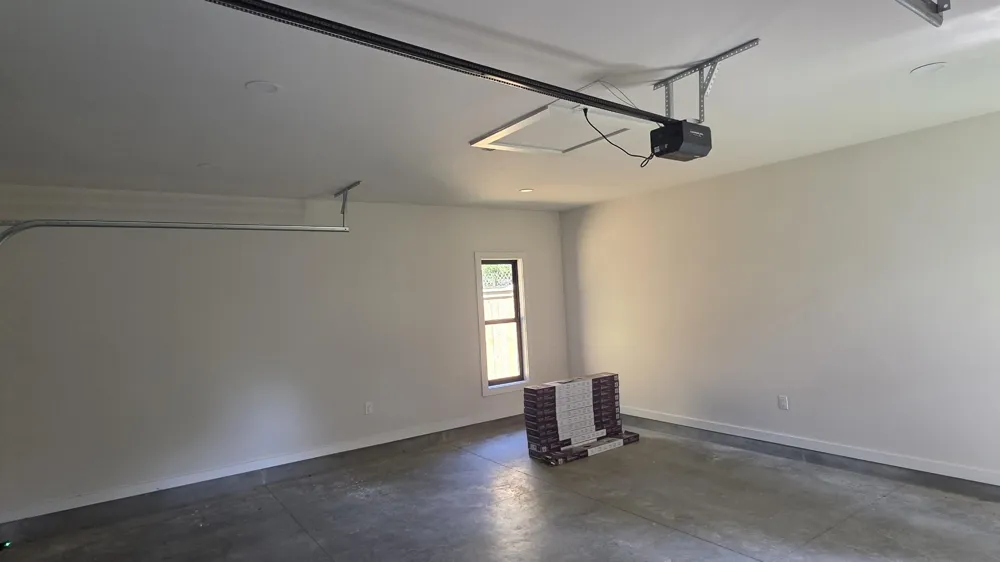 310 GARLAND ST Memphis, TN 38104