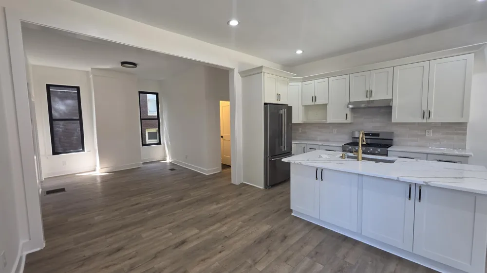 310 GARLAND ST Memphis, TN 38104