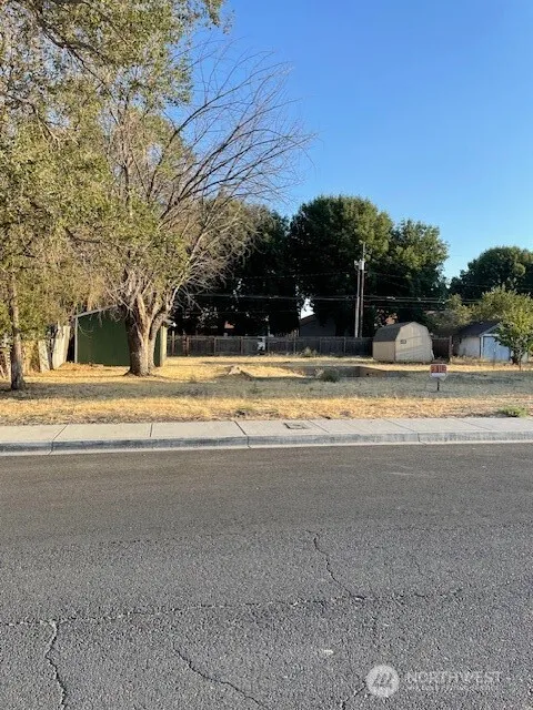118 C STREET SE Quincy, WA 98848