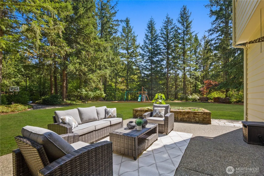 27728 SE 268th St Ravensdale, WA 98051