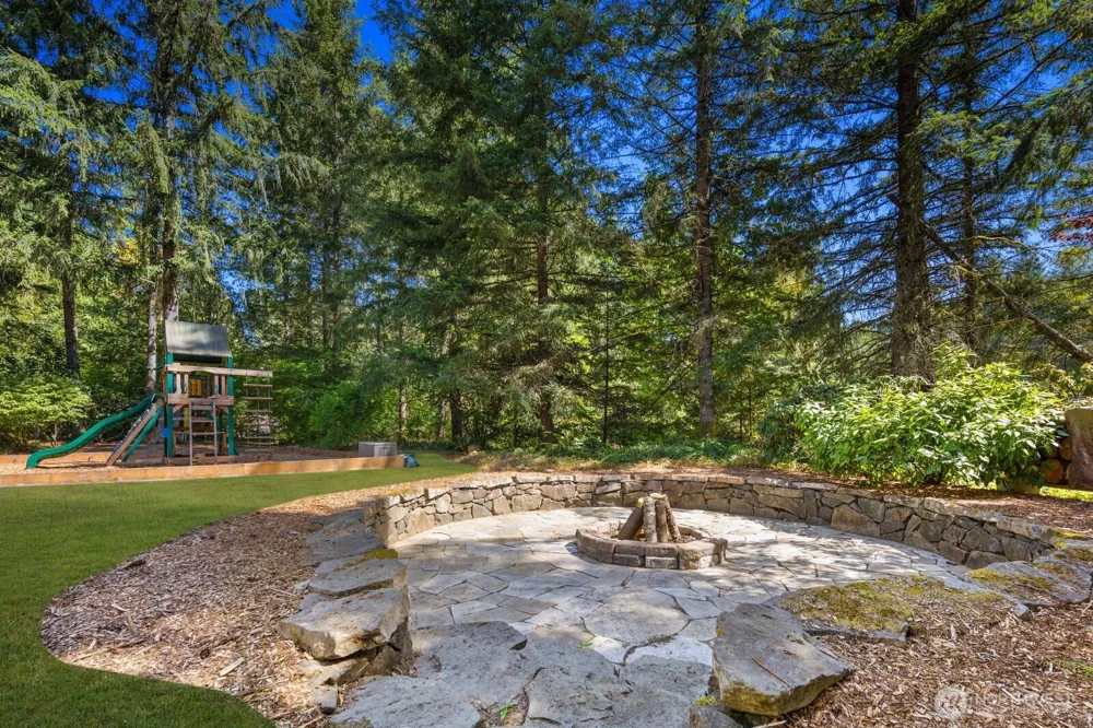 27728 SE 268th St Ravensdale, WA 98051