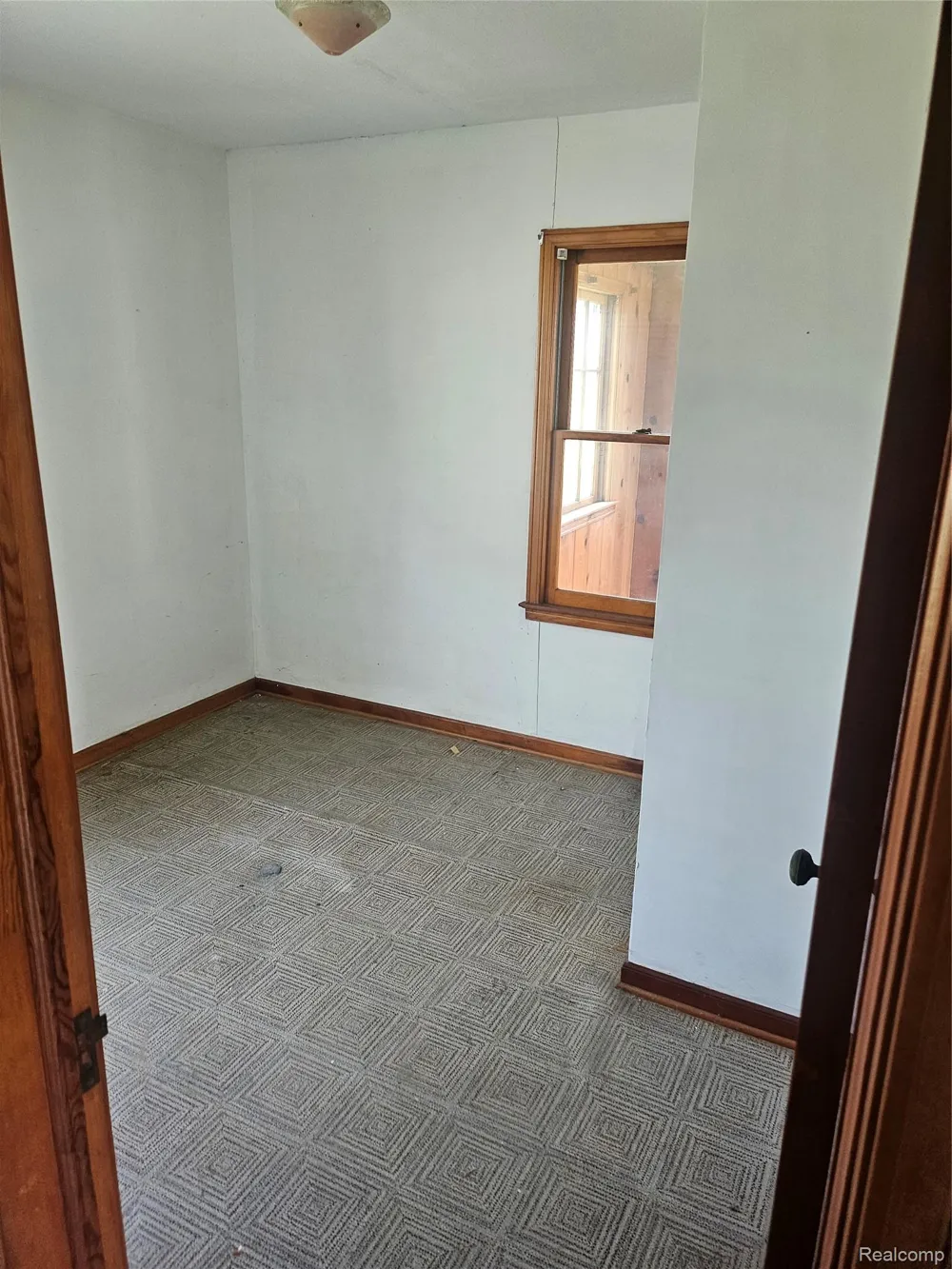 32703 Sutton Road Chesterfield Township, MI 48047