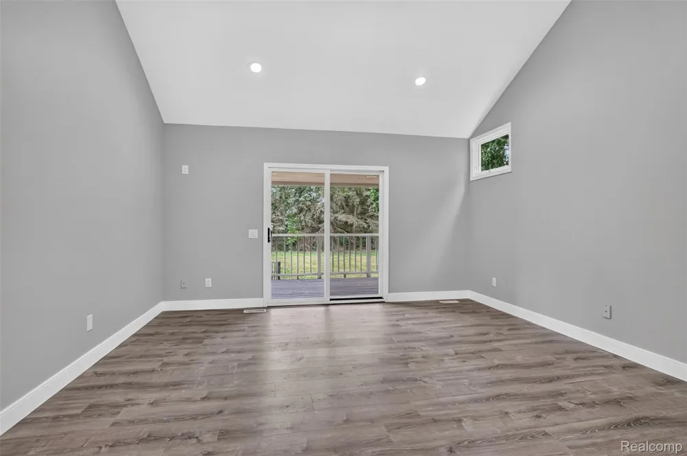 56769 McKenzi Lane Lyon Charter Township, MI 48178
