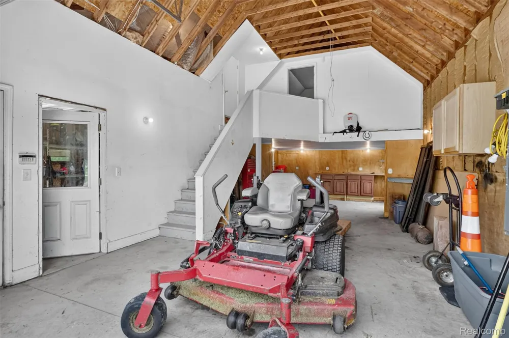 56769 McKenzi Lane Lyon Charter Township, MI 48178