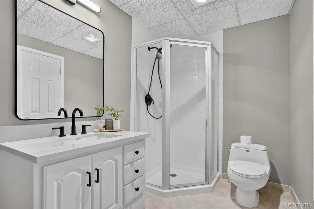 56769 McKenzi Lane Lyon Charter Township, MI 48178