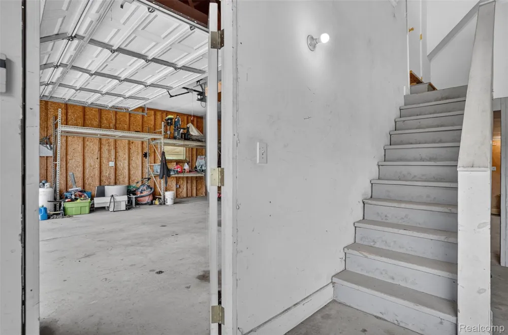 56769 McKenzi Lane Lyon Charter Township, MI 48178