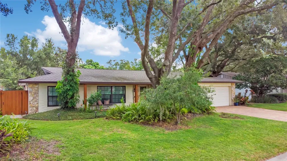 3823 QUANDO DRIVE Belle Isle, FL 32812