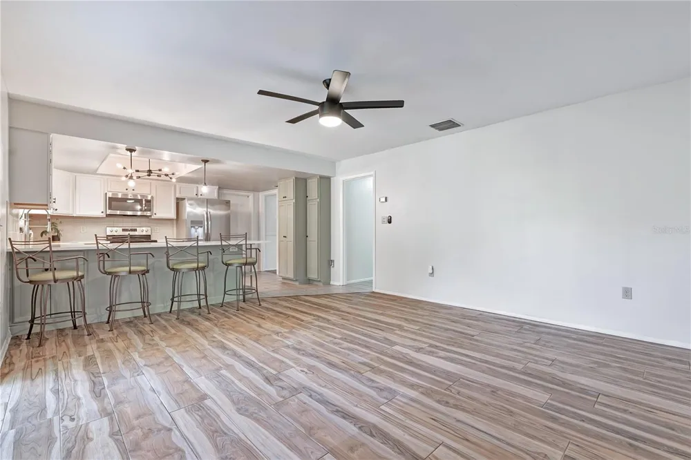 3823 QUANDO DRIVE Belle Isle, FL 32812