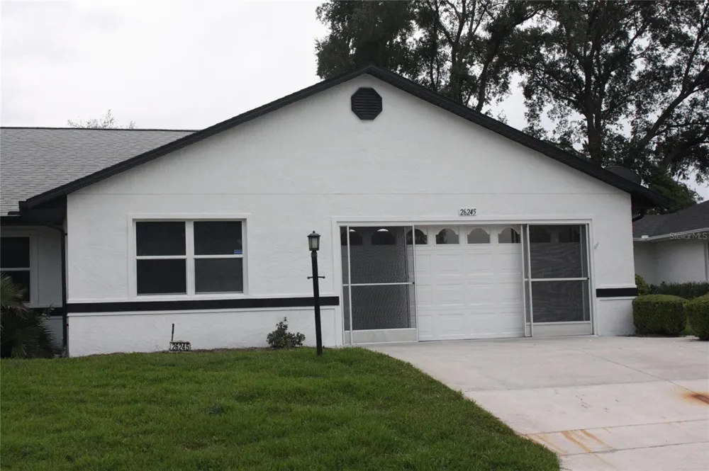 26245 NEWCOMBE CIRCLE Leesburg, FL 34748