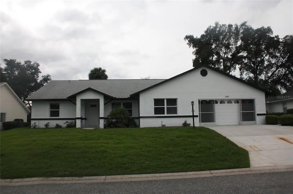 26245 NEWCOMBE CIRCLE Leesburg, FL 34748