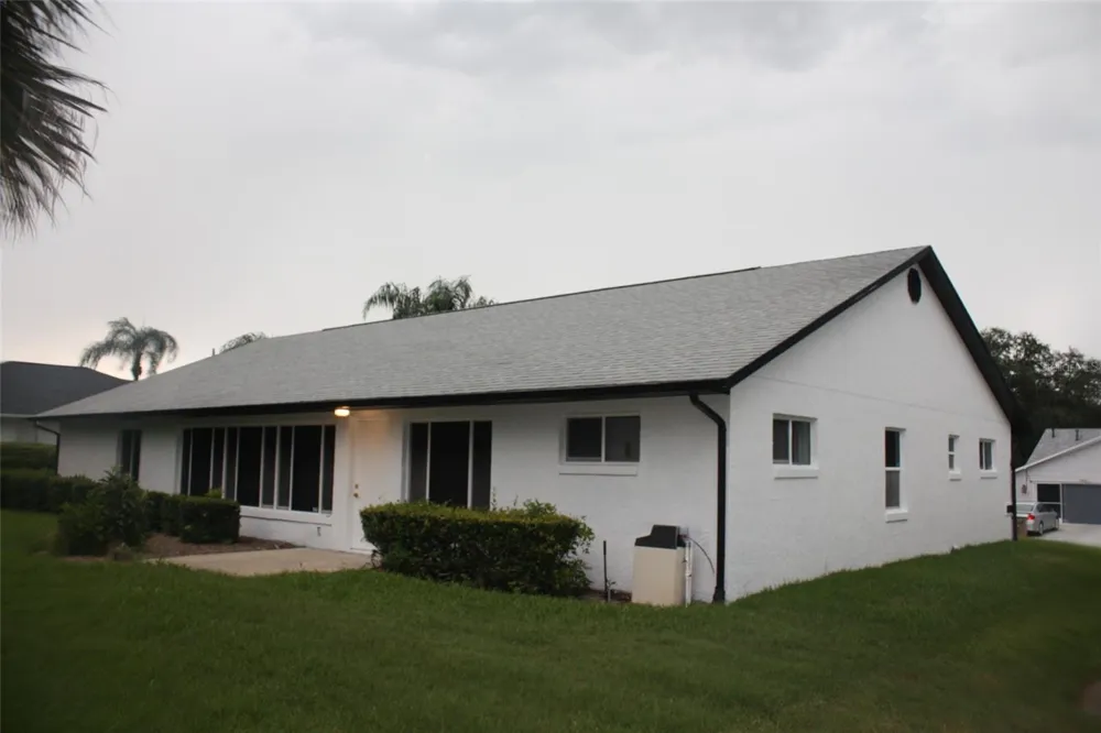 26245 NEWCOMBE CIRCLE Leesburg, FL 34748