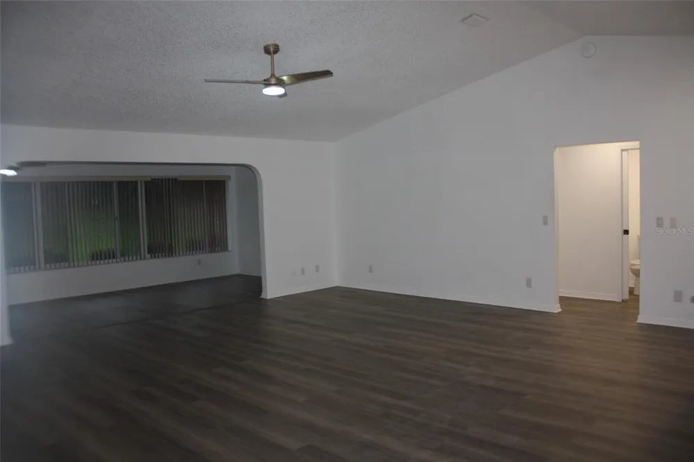 26245 NEWCOMBE CIRCLE Leesburg, FL 34748