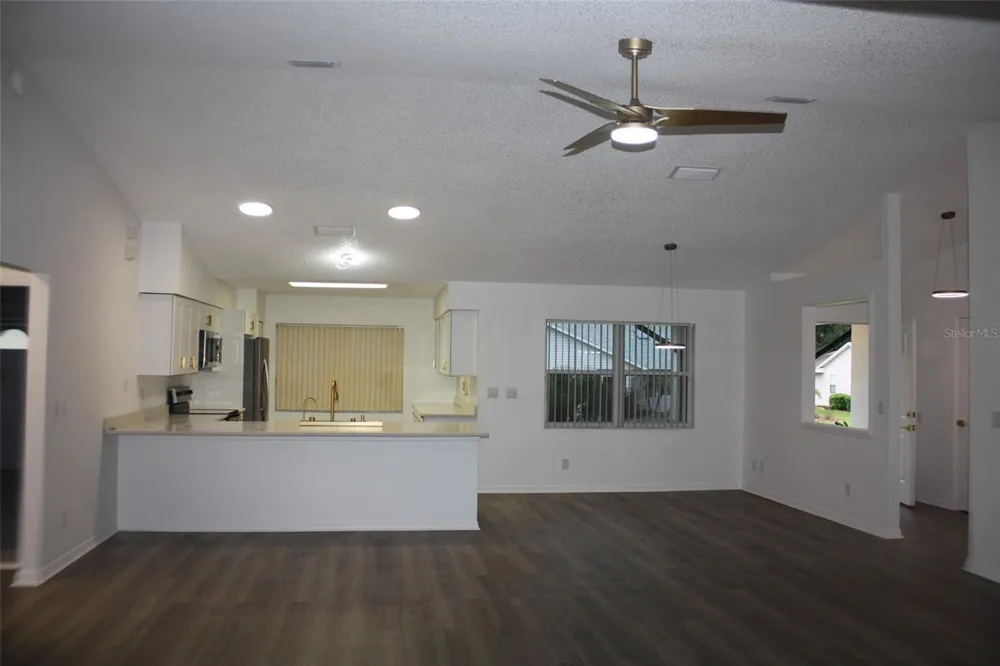 26245 NEWCOMBE CIRCLE Leesburg, FL 34748