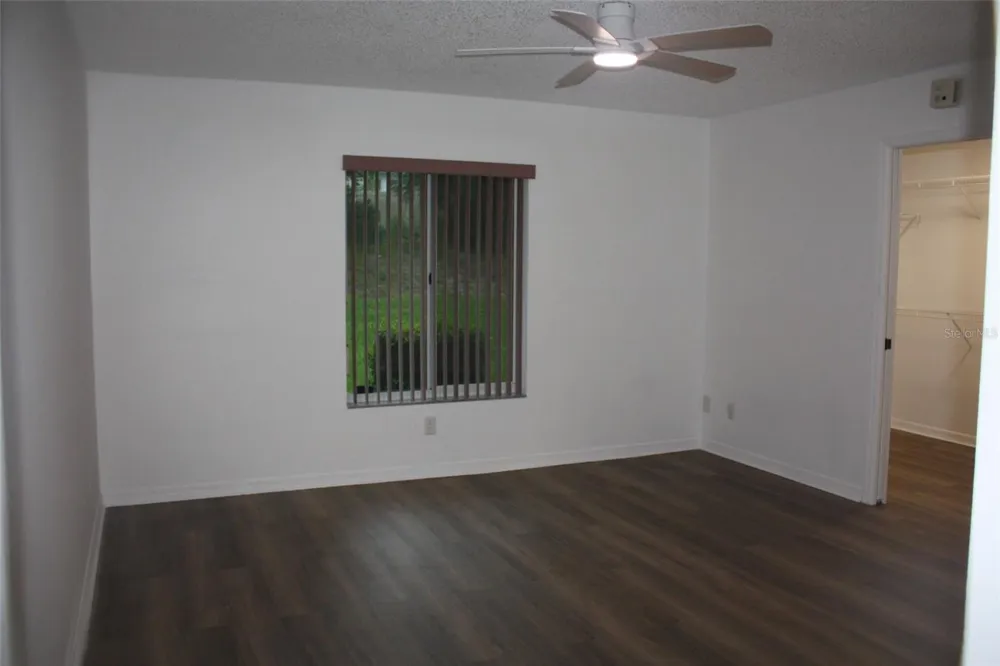 26245 NEWCOMBE CIRCLE Leesburg, FL 34748