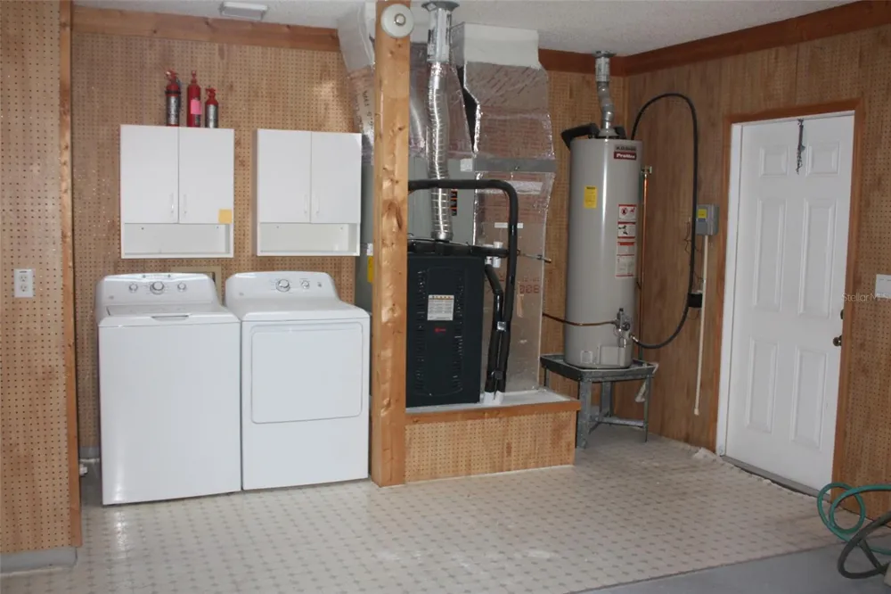 26245 NEWCOMBE CIRCLE Leesburg, FL 34748