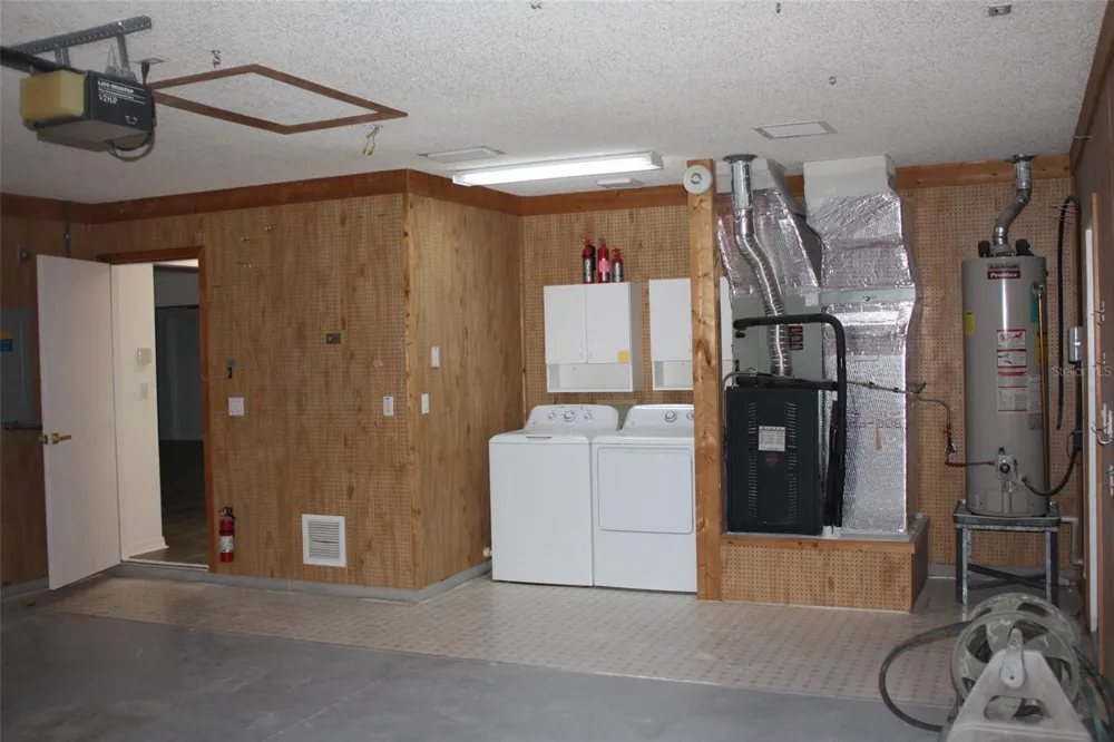 26245 NEWCOMBE CIRCLE Leesburg, FL 34748