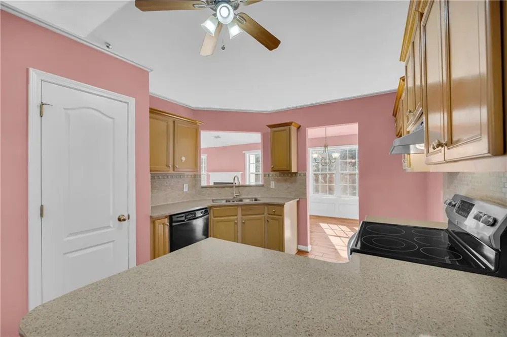 123 Berry Hill Lane Hoschton, GA 30548
