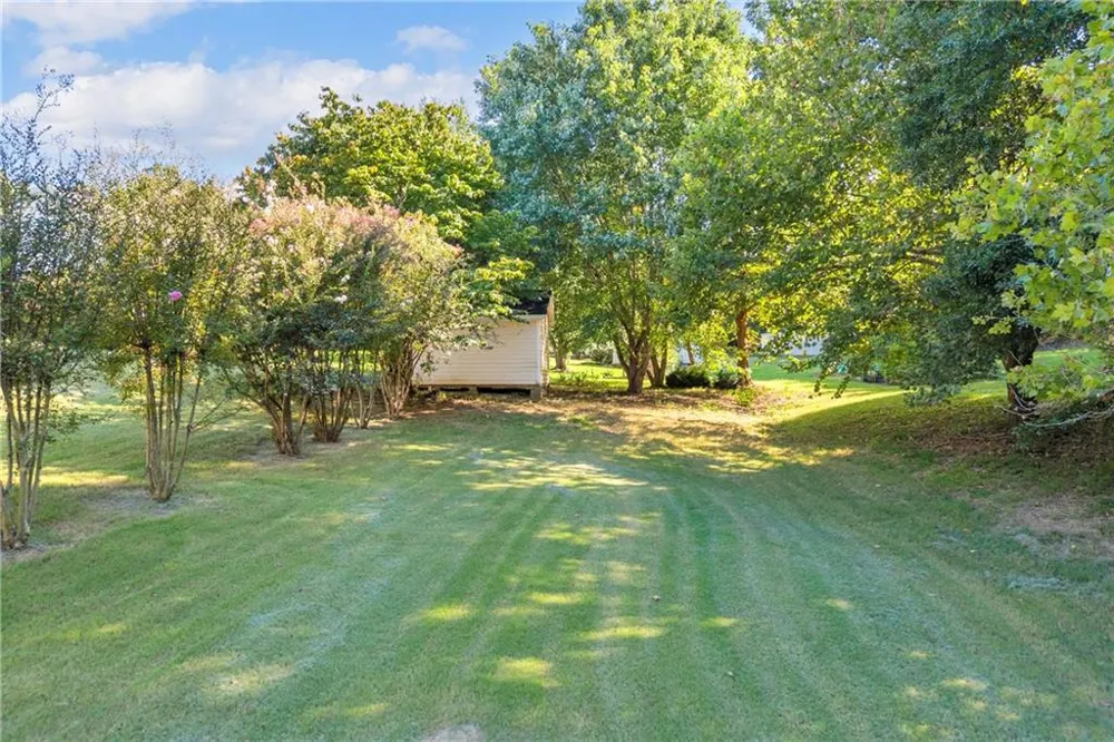 123 Berry Hill Lane Hoschton, GA 30548