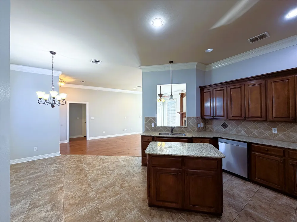338 Wood Springs Haughton, LA 71037