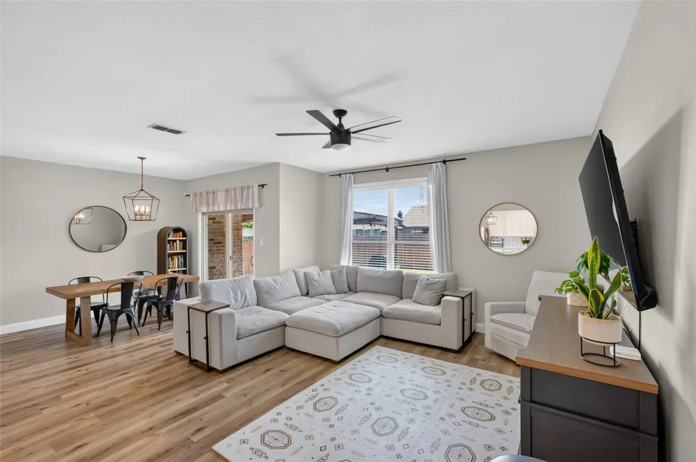 1722 Oak Glen Drive Wylie, TX 75098