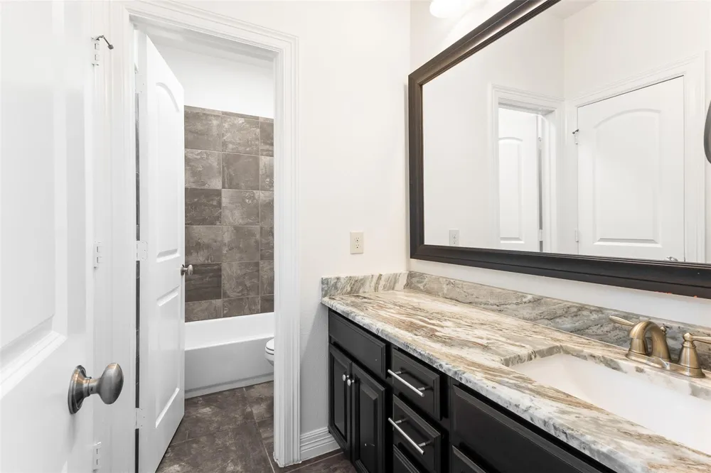 8914 Vineyard Valley Court Tomball, TX 77375