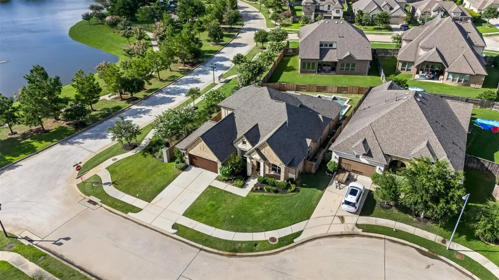 8914 Vineyard Valley Court Tomball, TX 77375