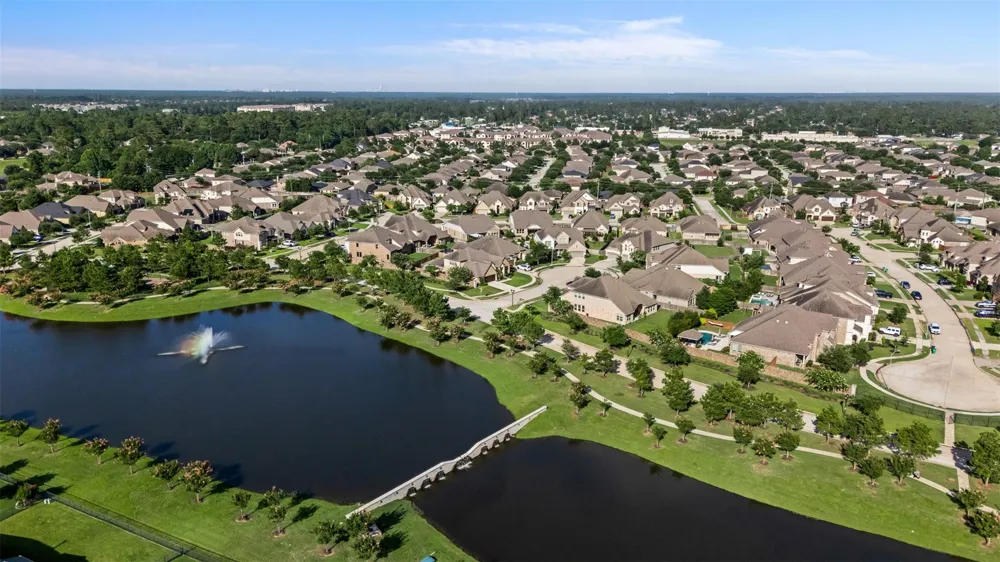 8914 Vineyard Valley Court Tomball, TX 77375