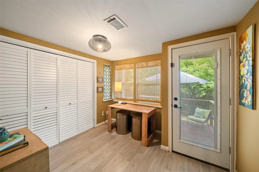 11045 Woodview Drive Conroe, TX 77303