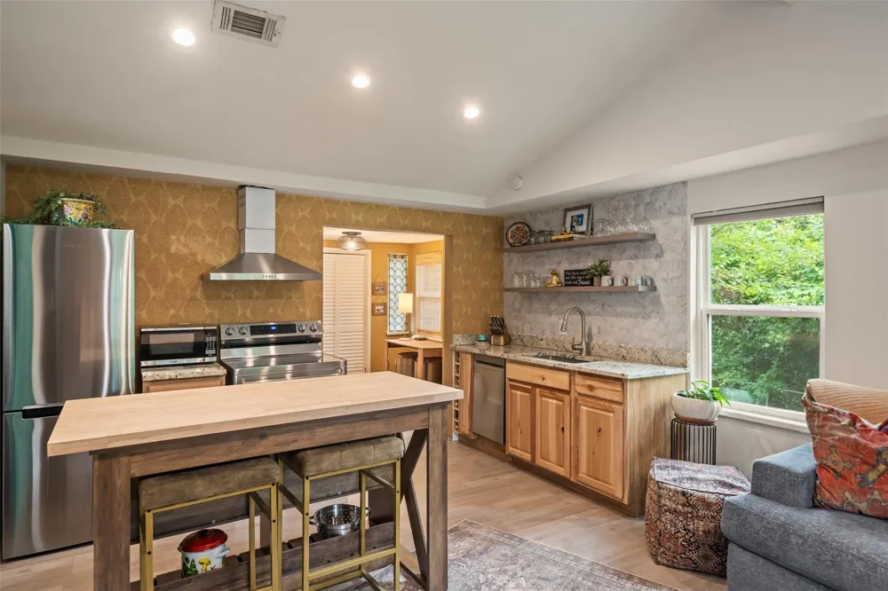 11045 Woodview Drive Conroe, TX 77303