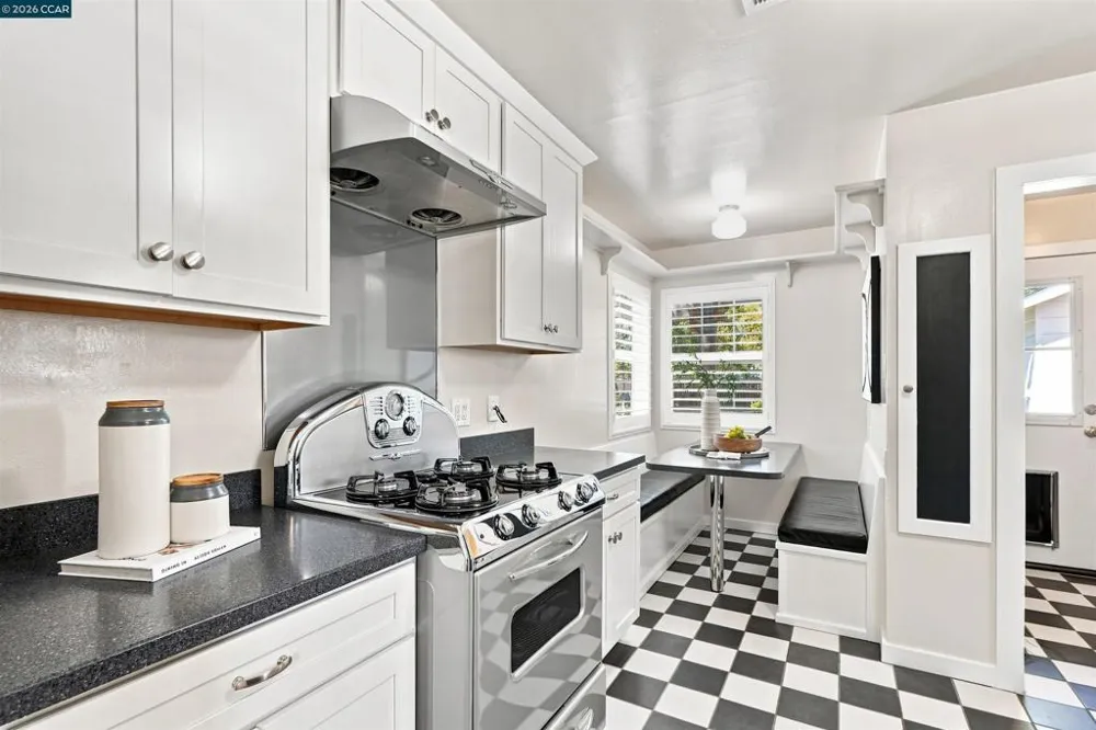 148 Roslyn Dr Concord, CA 94518