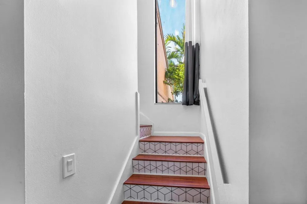 1149 NW 13th Street #5 Boca Raton, FL 33486