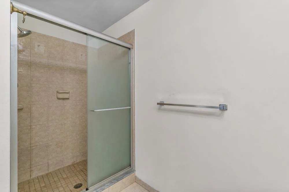 1149 NW 13th Street #5 Boca Raton, FL 33486