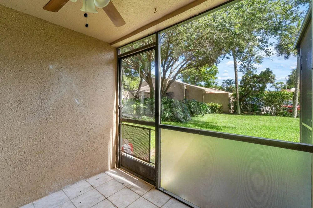1149 NW 13th Street #5 Boca Raton, FL 33486