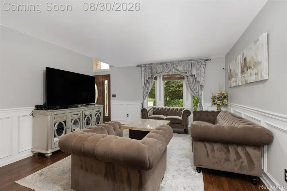 37570 Dale Drive Huron Charter Township, MI 48164