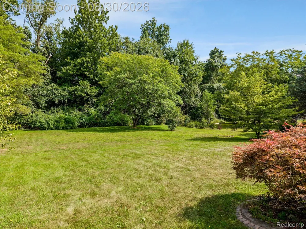 37570 Dale Drive Huron Charter Township, MI 48164