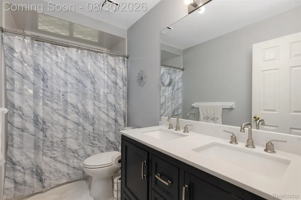 37570 Dale Drive Huron Charter Township, MI 48164