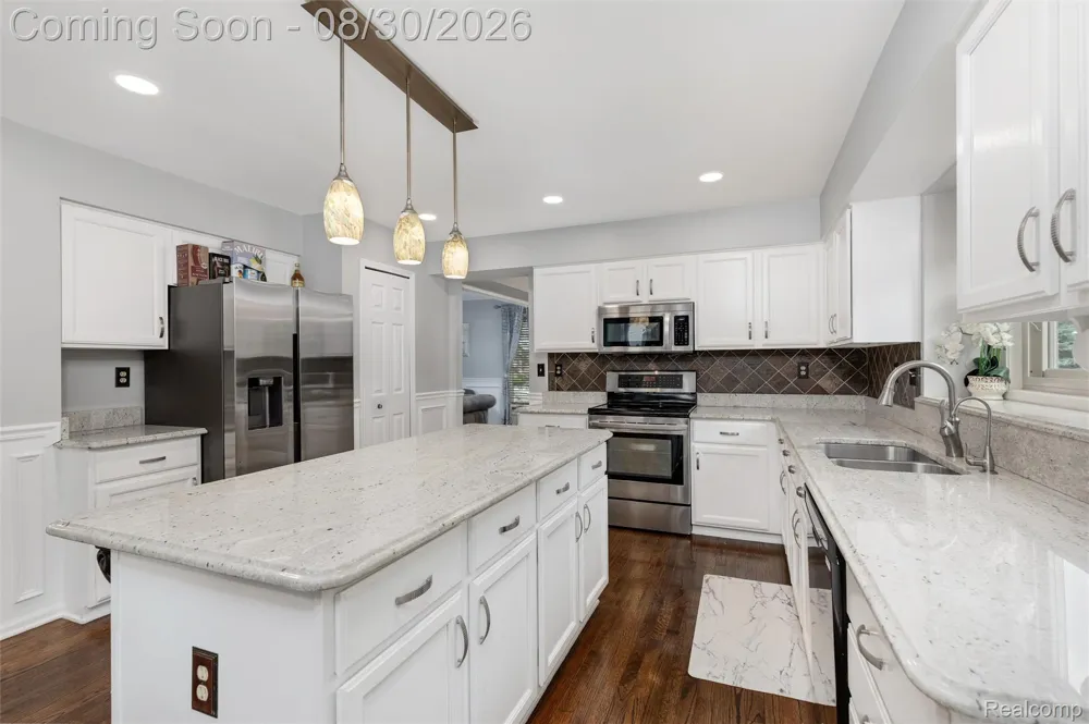 37570 Dale Drive Huron Charter Township, MI 48164