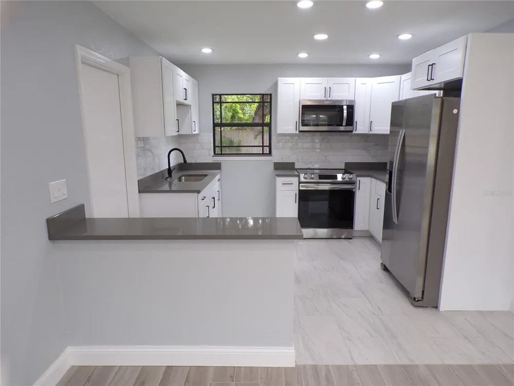 13674 120TH LANE Seminole, FL 33778
