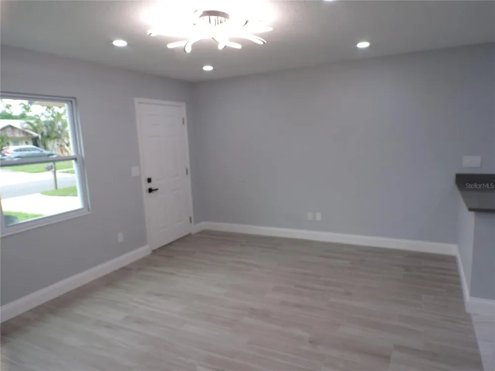 13674 120TH LANE Seminole, FL 33778