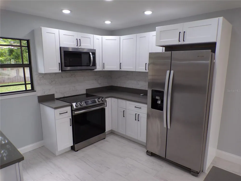 13674 120TH LANE Seminole, FL 33778