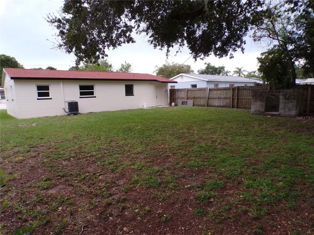 13674 120TH LANE Seminole, FL 33778