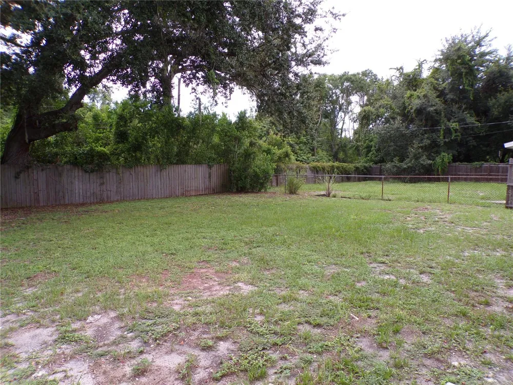 13674 120TH LANE Seminole, FL 33778
