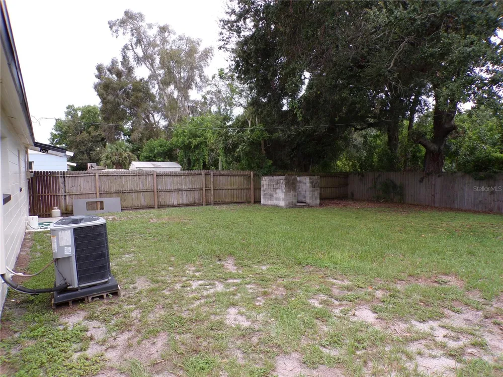 13674 120TH LANE Seminole, FL 33778