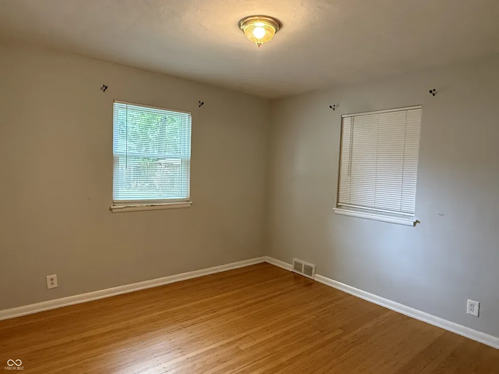 405 S Catherwood Avenue Indianapolis, IN 46219