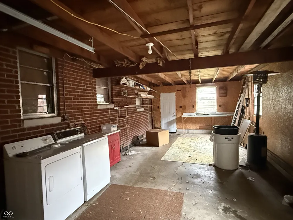 405 S Catherwood Avenue Indianapolis, IN 46219