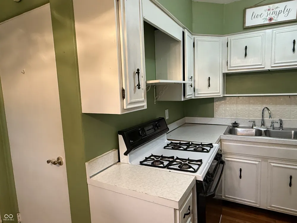 405 S Catherwood Avenue Indianapolis, IN 46219