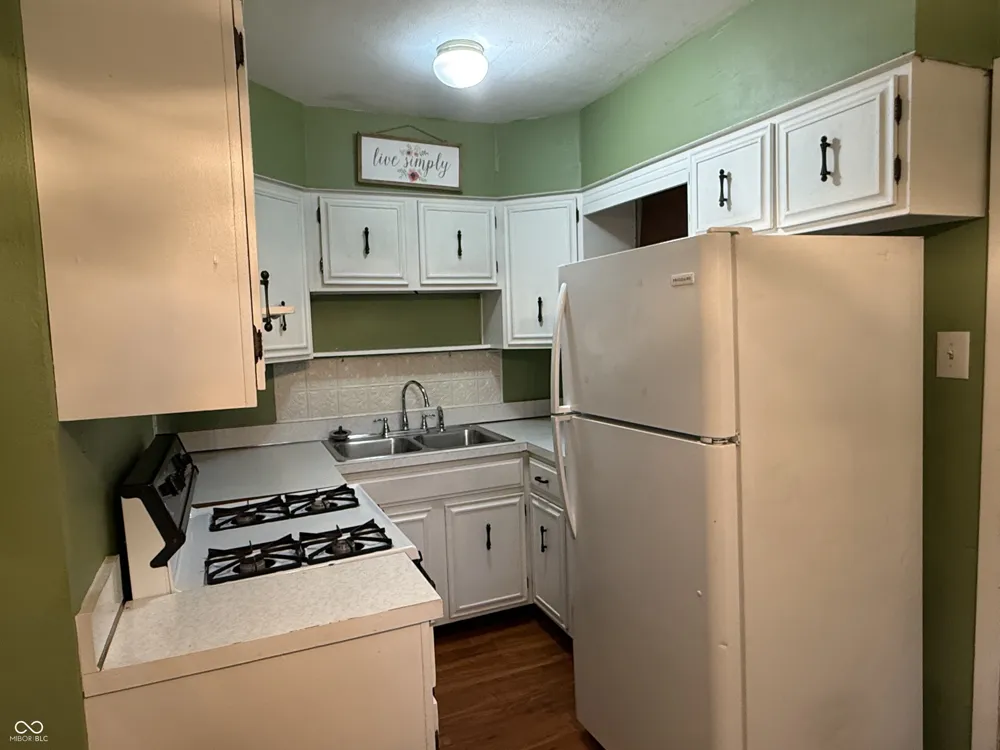 405 S Catherwood Avenue Indianapolis, IN 46219