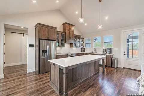 112 W Magnolia