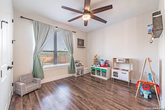 112 W Magnolia La Vernia, TX 78121