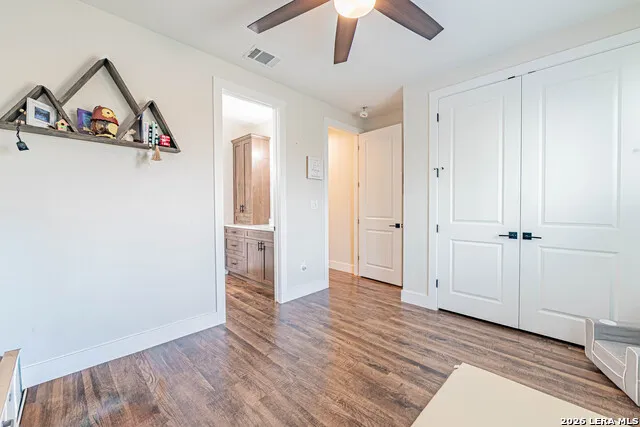 112 W Magnolia La Vernia, TX 78121